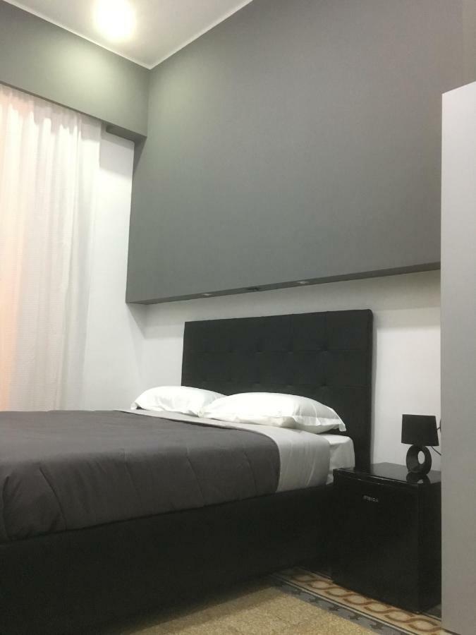 Mb95 - Mezzocannone Luxurious Bed & Breakfast