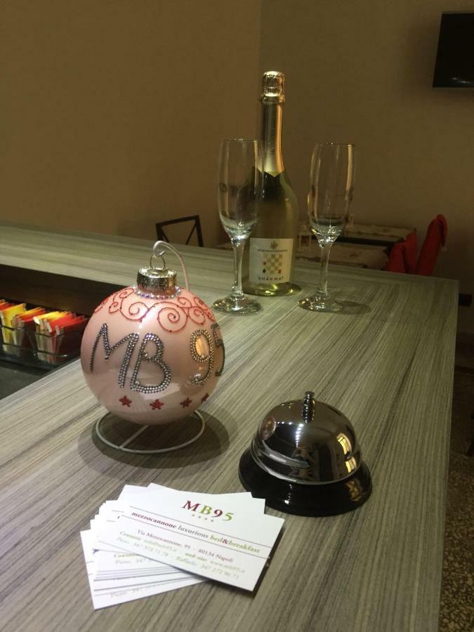 Bed & Breakfast Mb95 - Mezzocannone Luxurious 3*